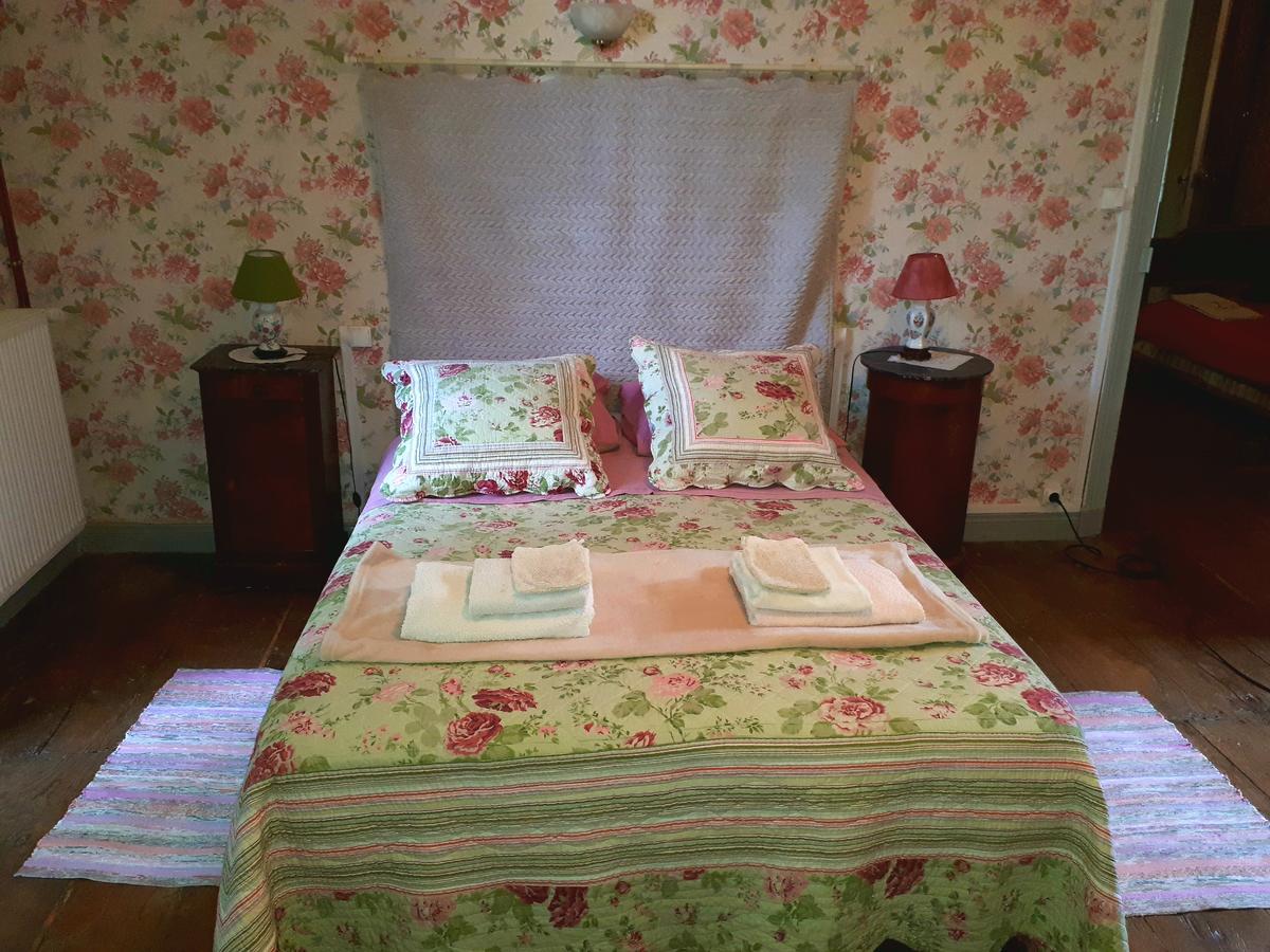 Birac  La Cure Du Maine Charles B&B 외부 사진