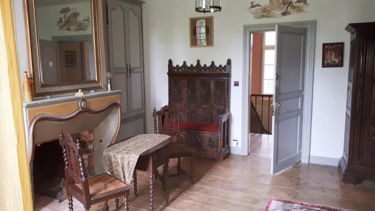 Birac  La Cure Du Maine Charles B&B 외부 사진